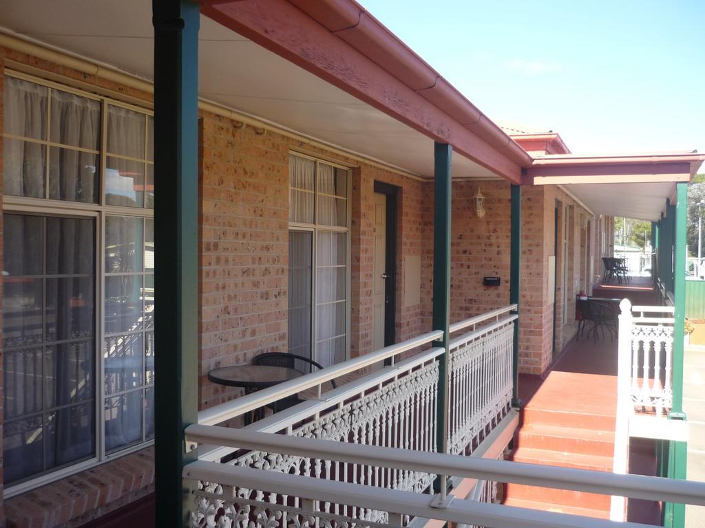 Heritage Motor Inn Goulburn Ngoại thất bức ảnh