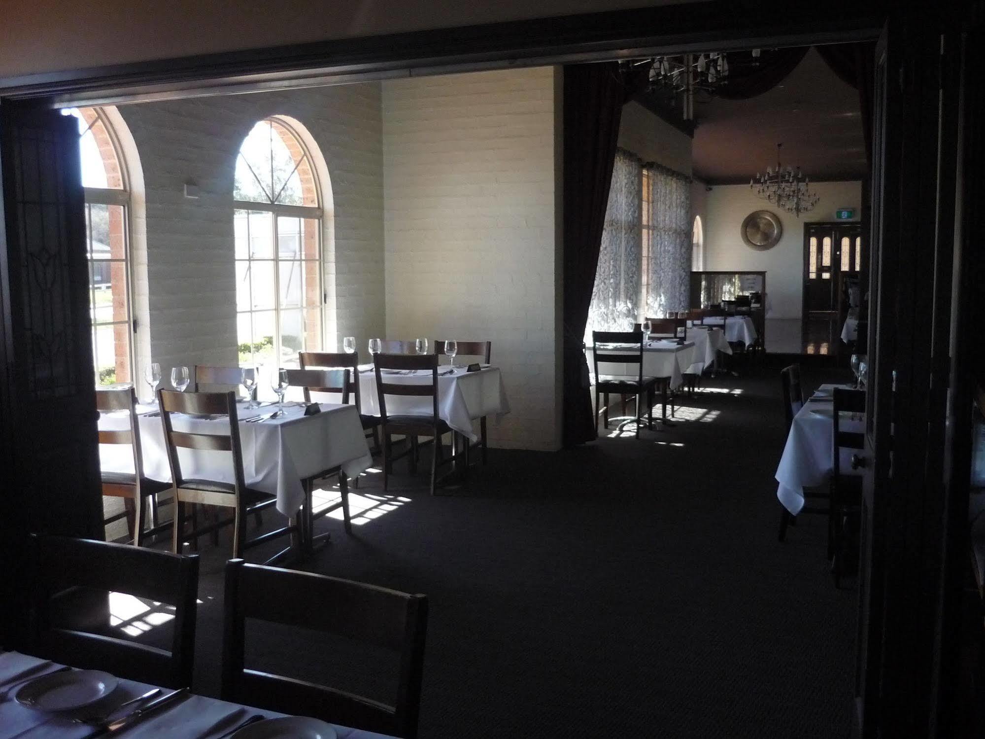 Heritage Motor Inn Goulburn Ngoại thất bức ảnh
