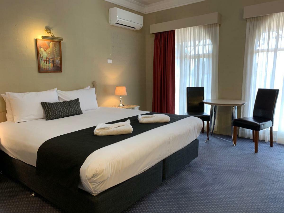 Heritage Motor Inn Goulburn Ngoại thất bức ảnh