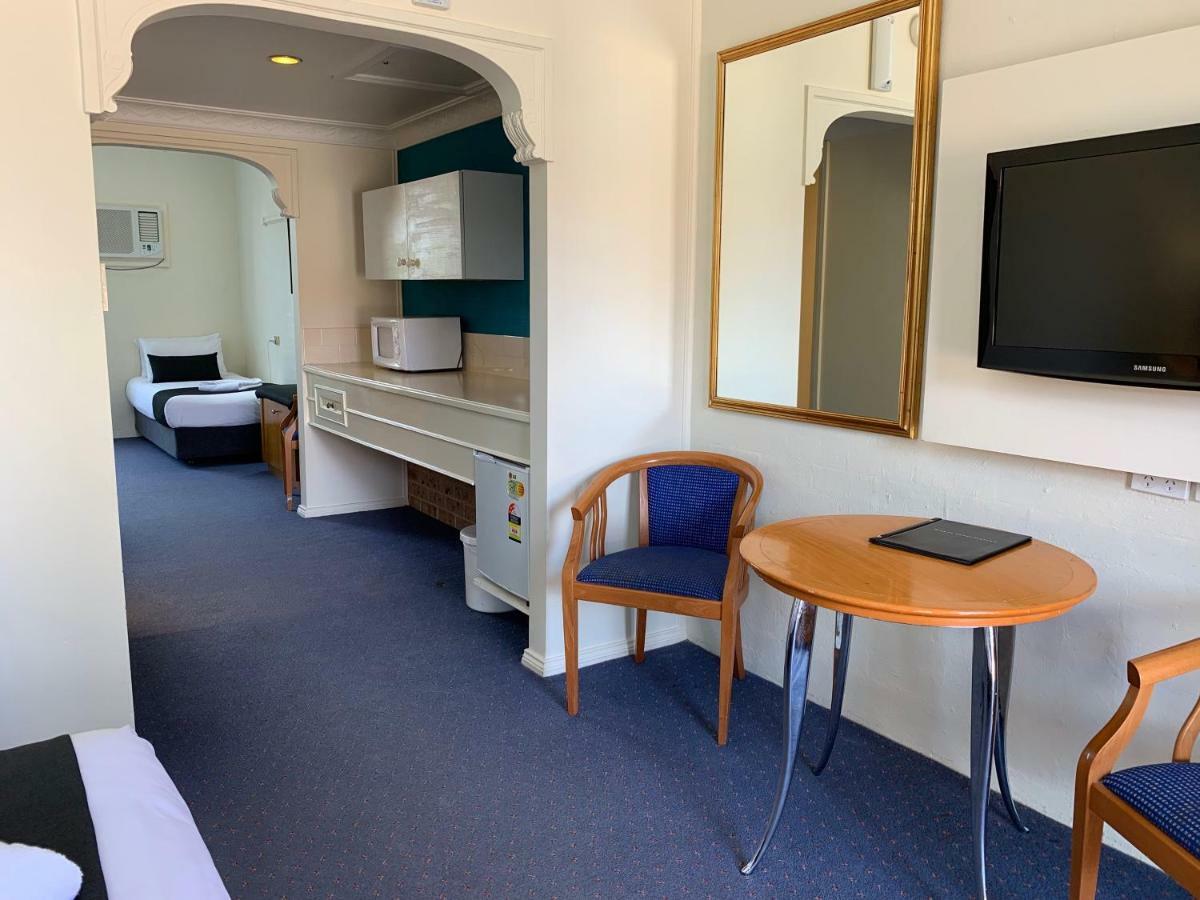 Heritage Motor Inn Goulburn Ngoại thất bức ảnh