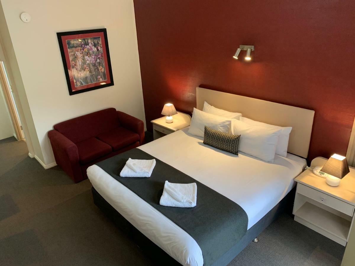 Heritage Motor Inn Goulburn Ngoại thất bức ảnh