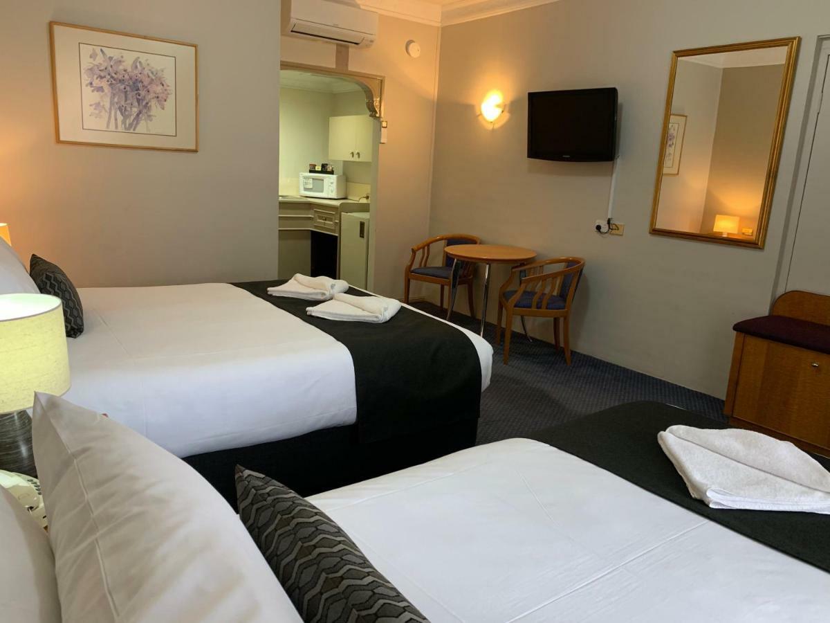 Heritage Motor Inn Goulburn Ngoại thất bức ảnh
