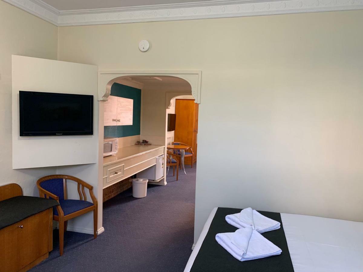 Heritage Motor Inn Goulburn Ngoại thất bức ảnh